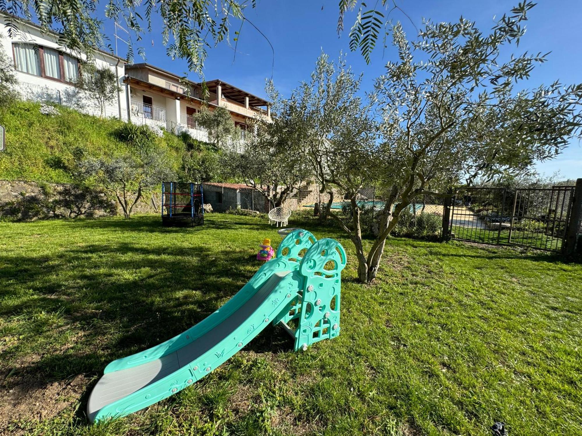 Hotel Domus La Roccia Pozzomaggiore Esterno foto